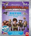 Çizmeli Kedi Büyüleyici Ve Sevimlie